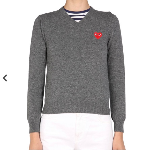 NWT COMME DES GARCONS PLAY
HEART LOGO PATCH WOOL SWEATER
Style P1N001_C sz xs - Picture 3 of 6